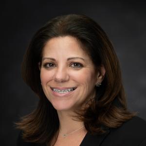 Headshot of Lisa Kelley